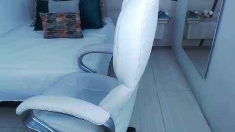 Snapshot of liseth_fox chatting on 01/08/25, 03:28 Liseth Fox online show from 01/08/25, 03:28