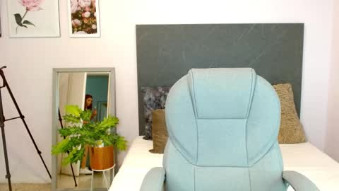 Snapshot of liseth_fox chatting on 01/18/25, 06:32 Liseth Fox online show from 01/18/25, 06:32