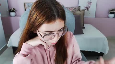 Snapshot of liseth_fox chatting on 01/25/25, 04:24 Liseth Fox online show from 01/25/25, 04:24