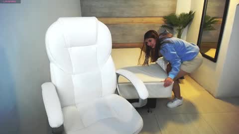 Snapshot of liseth_fox chatting on 02/08/25, 12:17 Liseth Fox online show from 02/08/25, 12:17