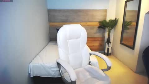 Snapshot of liseth_fox chatting on 02/19/25, 01:40 Liseth Fox online show from 02/19/25, 01:40