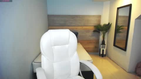 Snapshot of liseth_fox chatting on 02/21/25, 07:54 Liseth Fox online show from 02/21/25, 07:54