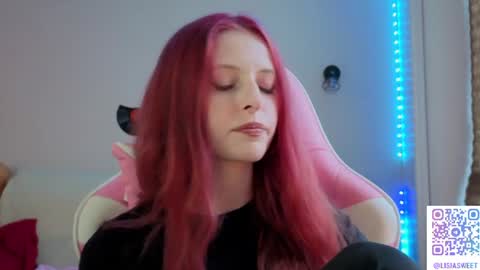 Snapshot of lisiasweet chatting on 06/26/26, 02:32 Lika online show from 06/26/26, 02:32