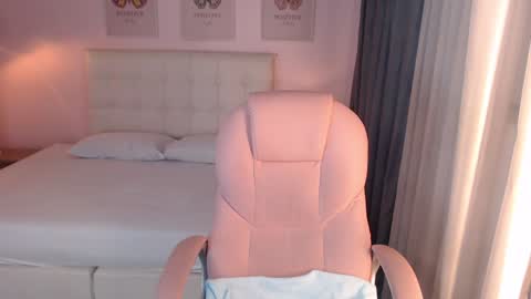 Andrea online show from 12/18/24, 05:10