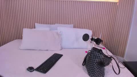 Snapshot of liss_reyes chatting on 02/11/26, 11:59 Liss online show from 02/11/26, 11:59