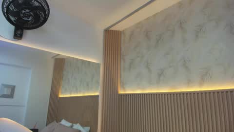 Snapshot of liss_reyes chatting on 02/12/26, 12:11 Liss online show from 02/12/26, 12:11