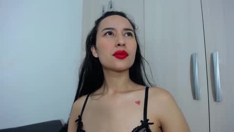 Lisa online show from 09/10/25, 12:32