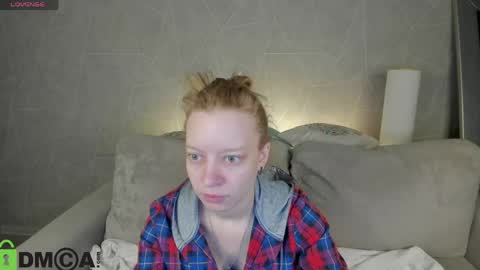 Snapshot of lissa_kitsune chatting on 03/22/26, 07:34 Lissa online show from 03/22/26, 07:34