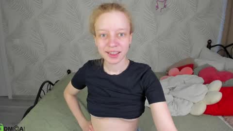 Snapshot of lissa_kitsune chatting on 04/03/26, 07:50 Lissa online show from 04/03/26, 07:50