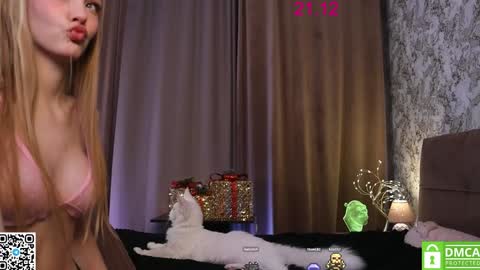 your Liza again. Next stream Dec. 1  at 2 or 3  GMT online show from 12/21/24, 09:23