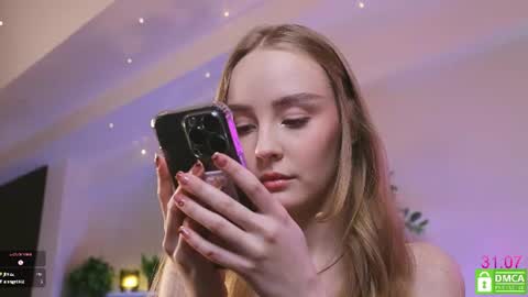 Snapshot of lissa_meooow chatting on 07/31/26, 12:15 your Liza again. Next stream Dec. 1 at 2 or 3 GMT online show from 07/31/26, 12:15