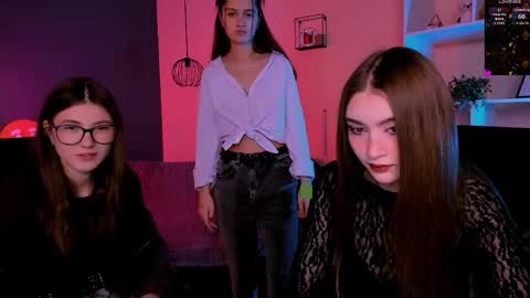 Snapshot of lissa_night chatting on 12/22/25, 08:22 lissa_night online show from 12/22/25, 08:22