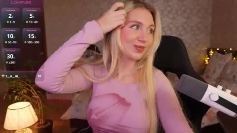 Snapshot of lissablush_ chatting on 11/04/25, 10:58 Lissa online show from 11/04/25, 10:58