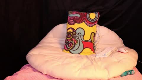 Snapshot of lissaho chatting on 02/26/25, 05:50 Lissa Ross online show from 02/26/25, 05:50