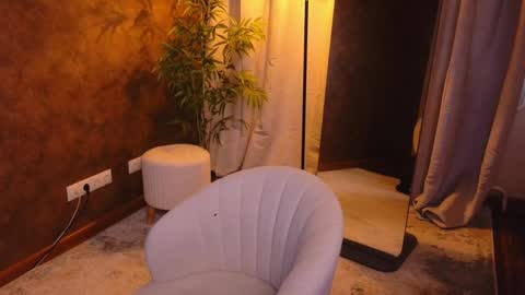 lissaros online show from 02/21/25, 08:51