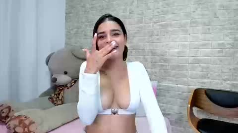 Snapshot of lissbrown chatting on 03/12/26, 12:55 Liss Brown online show from 03/12/26, 12:55