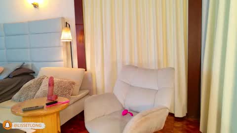 Lisseth Long  online show from 11/22/25, 11:48