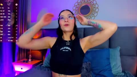 Snapshot of lissy__dream chatting on 05/05/26, 11:13 lissy__dream online show from 05/05/26, 11:13