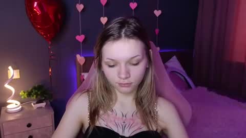 Lena online show from 02/18/25, 04:37