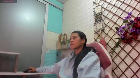 Snapshot of litlenessa_ chatting on 04/26/26, 12:03 VANESSA online show from 04/26/26, 12:03