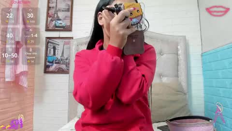 Snapshot of litlenessa_ chatting on 05/06/26, 12:54 VANESSA online show from 05/06/26, 12:54