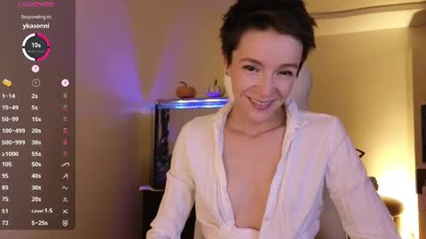 Alisa online show from 10/06/25, 08:17