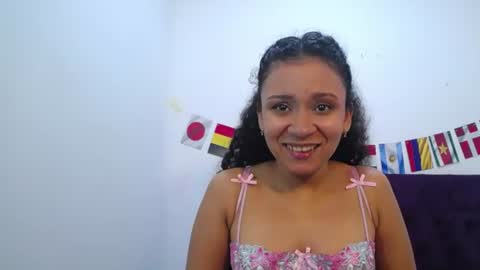 Snapshot of little18doll chatting on 07/05/26, 04:19 little18doll online show from 07/05/26, 04:19