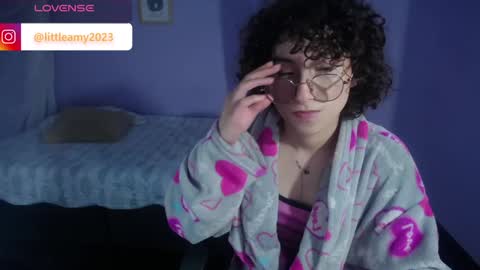 Snapshot of little__amy_ chatting on 01/10/25, 08:29 AMY online show from 01/10/25, 08:29