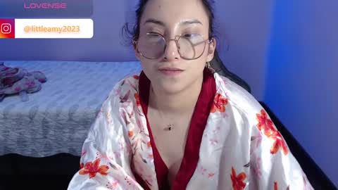 Snapshot of little__amy_ chatting on 02/04/25, 06:27 AMY online show from 02/04/25, 06:27