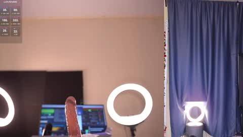 Snapshot of little__mixx chatting on 01/06/25, 02:25 SophiaKateline online show from 01/06/25, 02:25