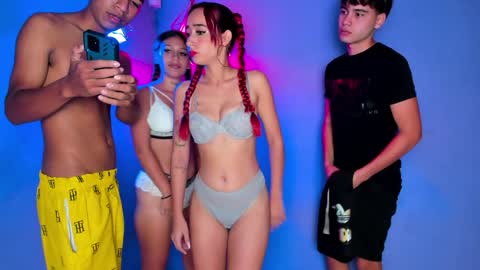 Snapshot of little_bitch42 chatting on 01/15/25, 02:35      -     online show from 01/15/25, 02:35