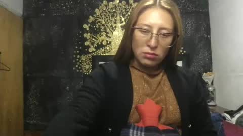 Snapshot of little_devil_diablita90 chatting on 04/13/26, 01:33 Diablita online show from 04/13/26, 01:33