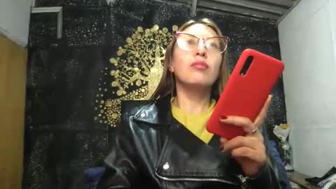 Snapshot of little_devil_diablita90 chatting on 04/19/26, 10:34 Diablita online show from 04/19/26, 10:34