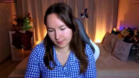 Alexandra online show from 12/17/25, 02:50