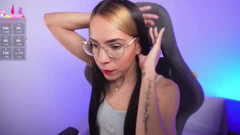 Help me reach 100 likes online show from 11/25/25, 07:14