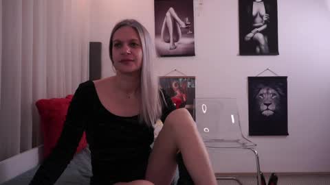 Snapshot of little_heart_andreea chatting on 03/12/25, 10:17 little_heart_andreea online show from 03/12/25, 10:17