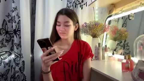 Viiola online show from 12/02/25, 09:36