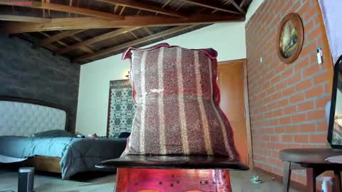 Snapshot of little_izzi chatting on 01/20/25, 05:27 Izzi online show from 01/20/25, 05:27