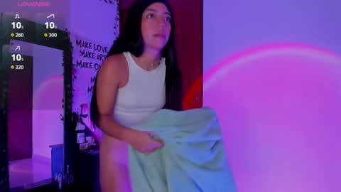 kayla  Instagram kayla 71082 online show from 09/30/25, 12:04