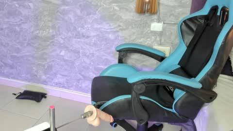 Lili online show from 01/22/25, 10:15