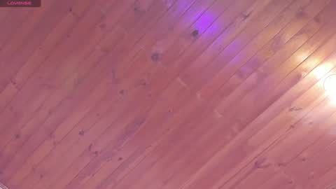 Lili online show from 02/02/25, 11:21