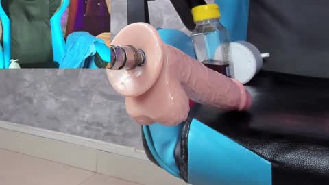 Lili online show from 02/07/25, 01:15