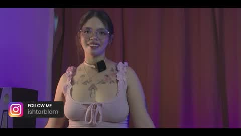 Snapshot of little_maeve chatting on 05/07/26, 10:26 Maeve online show from 05/07/26, 10:26