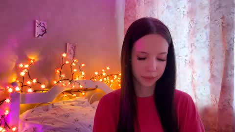 Snapshot of little_milou chatting on 10/20/25, 12:16 Milou online show from 10/20/25, 12:16