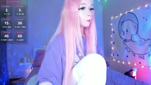 Snapshot of little_misaki chatting on 11/11/25, 08:53 Maria online show from 11/11/25, 08:53