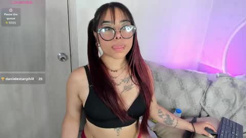 Snapshot of little_natty_ chatting on 06/05/26, 06:24 Natty online show from 06/05/26, 06:24