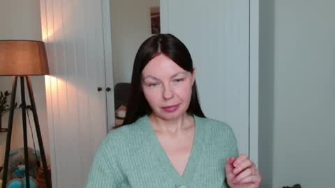 Snapshot of little_nicole_ chatting on 04/09/26, 10:53 Nicole online show from 04/09/26, 10:53