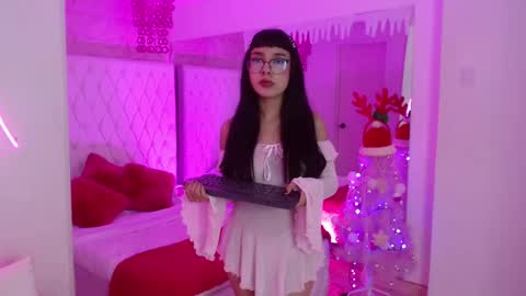 Paulette online show from 12/16/25, 04:17