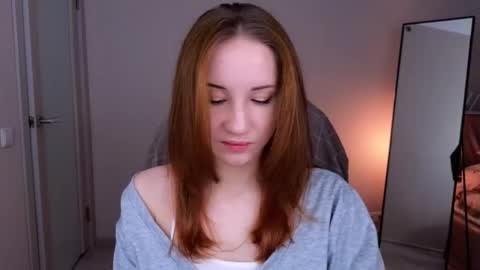 Snapshot of little_pretty_woman chatting on 03/16/26, 01:37 little_pretty_woman online show from 03/16/26, 01:37