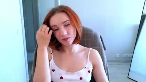 Snapshot of little_pretty_woman chatting on 07/18/26, 01:15 little_pretty_woman online show from 07/18/26, 01:15